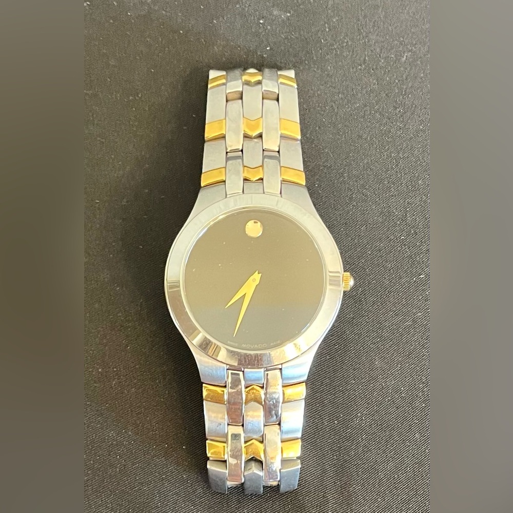 Movado 81 G2 1850 Swiss Made Quartz Analog Men's Watch Works New Battery